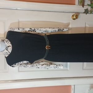 Black velvet sleeveless dress